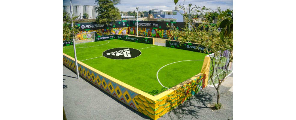 EA Sports y LaLiga inauguraron una cancha de futbol comunitario en México como parte de la iniciativa global de FC Futures