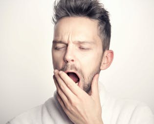 ¿Por qué el bostezo es contagioso?