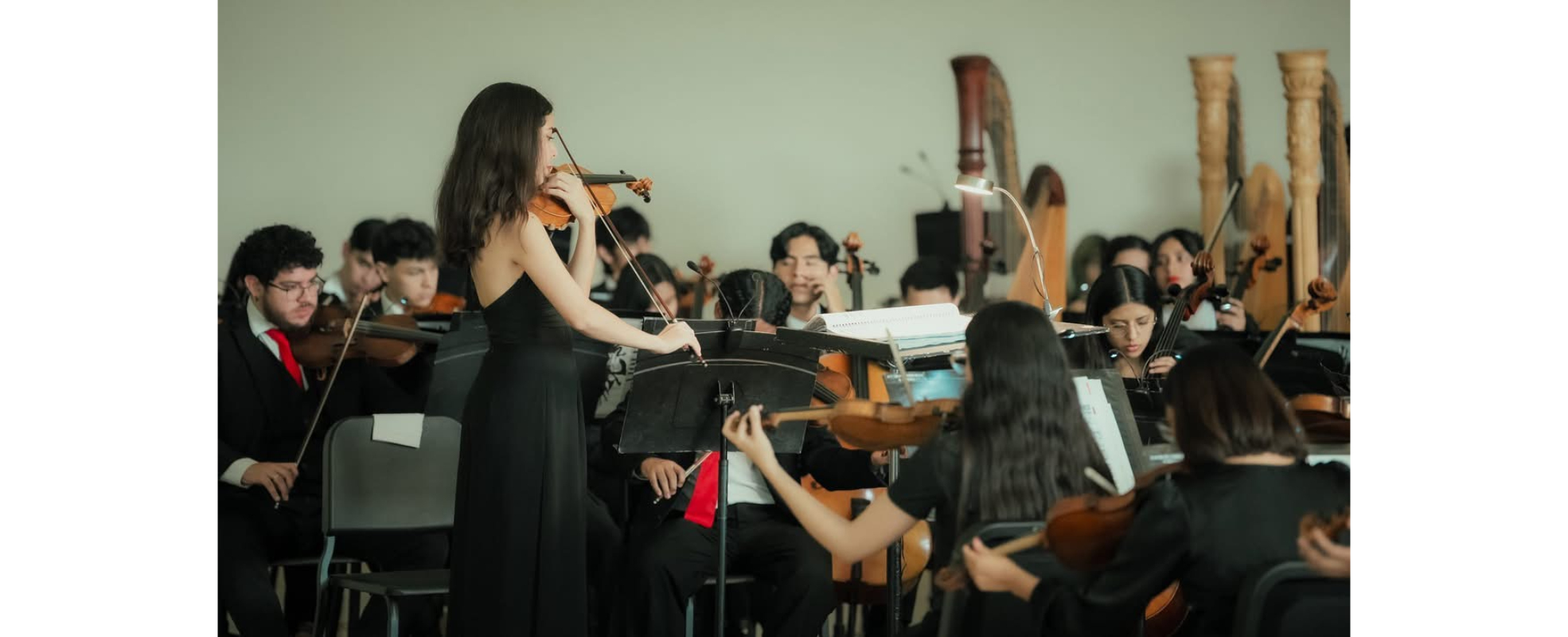 La Orquesta Escuela Carlos Chávez invita a la renovación con música que celebra las tradiciones del mundo