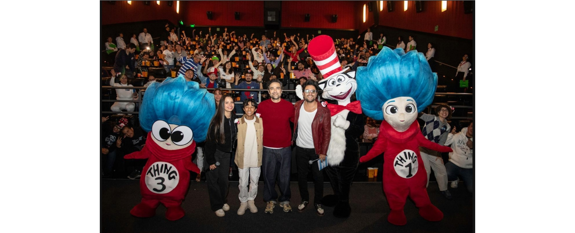Poncho Herrera se pone el sombrero y desata la diversión en la premiere de "El Gato con Sombrero"